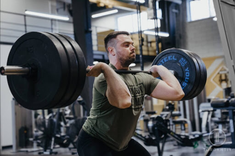 can lifting heavy weight above shoulders cause etd